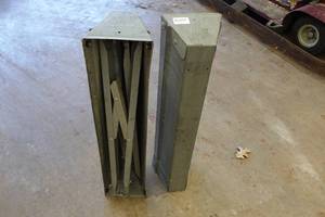 lot 318 image: 2 Collapsible Saw Horses