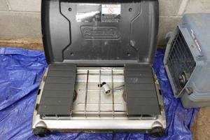 lot 427 image: Coleman Camp Stove