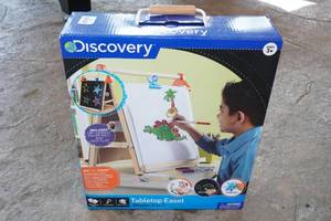 lot 327 image: Discovery Wooden Tabletop Easel