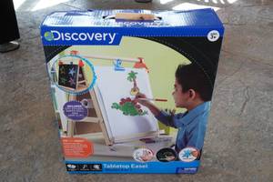 lot 330 image: Discovery Wooden Tabletop Easel