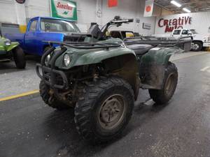 lot 3 image: 2006 Yamaha 400cc Big Bear 4x4 ATV