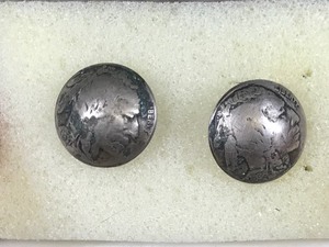 lot 275 image: 2 - Indian Buffalo Head Nickel Cuff Links - 1936 & 1937