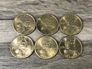lot 282 image: 6 - Sacagawea U.S. dollar coins