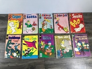 lot 332 image: Lot of 10 Vintage Comic Books - 10 Cent to 40 Cents