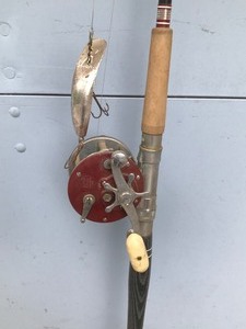 lot 348 image: Penn Peer No 309 Fishing reel with a Garcia Conolon 2898-A Rod (6.5 ft Medium Action - 30-45 lb Line)