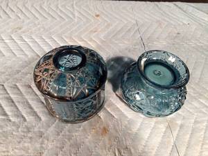 lot 81 image: Indiana Colonial blue glass stars and bars fair lamp
