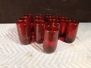 lot 86 image: 13 Ruby red drinking glasses