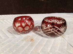 lot 87 image: Vintage ruby red cut glass tea lights, Godinger crystal ruby red flower candle holder