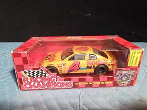 lot 57 image: 1998 Die cast Bobby Hamilton #4 Nascar stock car