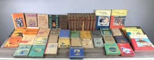 lot 360 image: Lot of Vintage Books