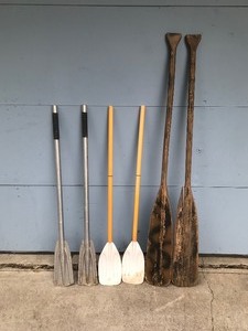 lot 365 image: 3 Sets of Oars