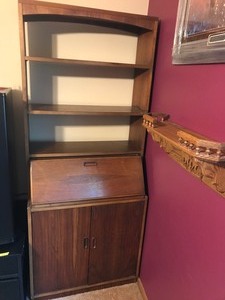 lot 22 image: Vintage 3 Piece drop Desk with Shelving and Storage (Smoke free house)