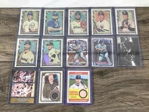 lot 387 image: Lot of 13 Collectible Baseball Cards