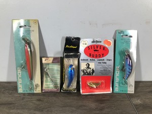 lot 395 image: Lot of 5 Fishing Lures in Original Packages