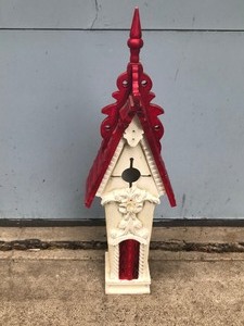 lot 410 image: Wood Bird House
