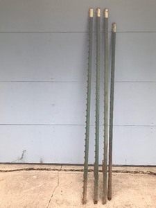 lot 412 image: 4 - Steel Fence Posts