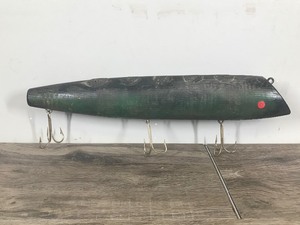 lot 414 image: Large Wooden Fishing Lure