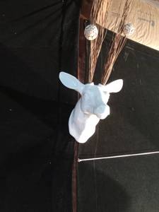 lot 236 image: White ceramic wall mount deer head