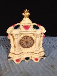 lot 193 image: Vintage A.G. Harley Jones Zeer Zeldzame Royal Vienna Edwardian porcelain clock