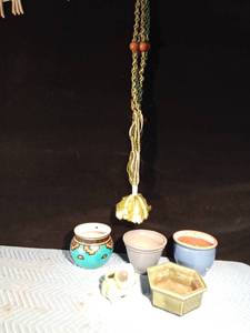 lot 173 image: 5 planters and plant hanger