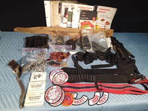 lot 163 image: Box of military items