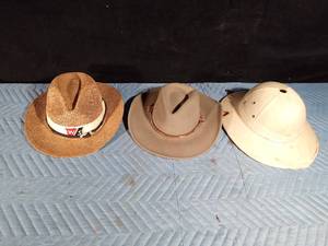 lot 136 image: Safari hat and 2 cowboy hats