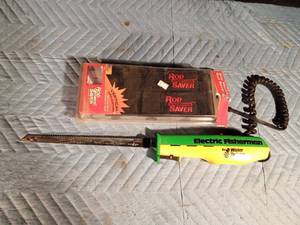 lot 130 image: Electric fisherman knife and rod savers