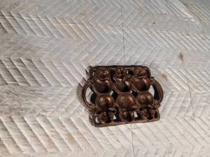 lot 110 image: Vintage cast iron snowman mold