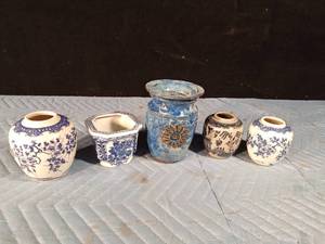 lot 103 image: Vintage ceramic flower frog vase, 3 blue and white ceramic vases and 1 planter