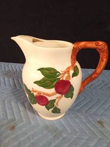 lot 98 image: Franciscan water pitcher