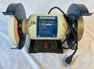 lot 30 image: Rikon Low Speed 8 Bench Grinder Model 80-805