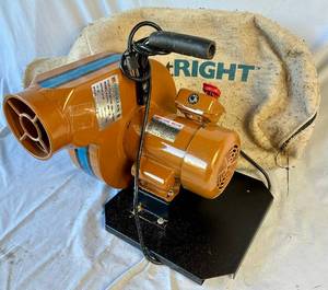 lot 100 image: Rockler Model 42400 Wall Mount Dust Collector