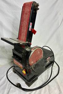 lot 66 image: Craftsman 4 x 6 Belt and Disc Sander Model 351-215141