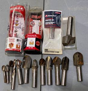 lot 115 image: CNC Router Bits Lot #7 - 16 assorted bits