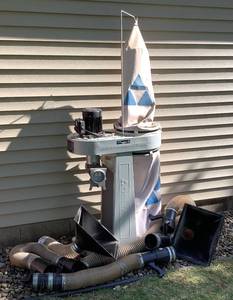 lot 10 image: Delta Dust Collection System Lot 2 Model AP400