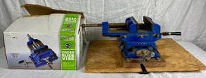 lot 105 image: Central Forge 6 Cast Iron Cross Slide Vise