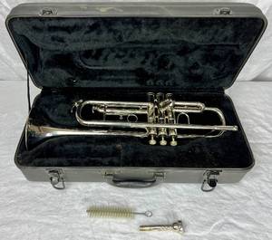 lot 56 image: Kersting by German Engineering Trumpet Model 384