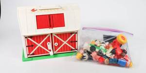 lot 79 image: Vintage Fischer Price Barn & Fischer Price FiguresAccessories