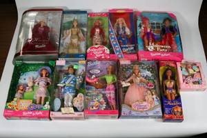 lot 72 image: Vintage Barbie Doll Lot of 10