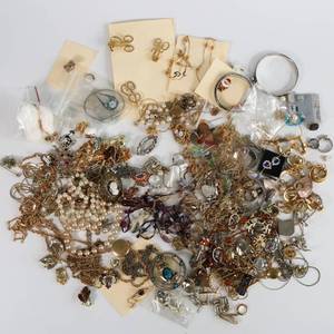 lot 28 image: Large Lot of Costume Jewelry