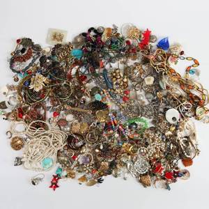 lot 14 image: Large Lot of Costume Jewelry