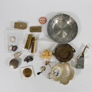 lot 43 image: Large Lot of Vintage Unique Items - Tobacco, Pin