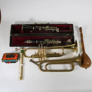 lot 88 image: Music Instrument Lot - Trumpet, Clarinet