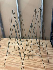lot 26 image: Set of 5 30-Inch Wreath Stands