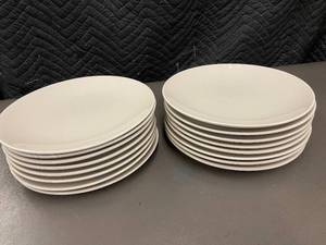 lot 29 image: Set of 16 White IKEA Dinner Plates