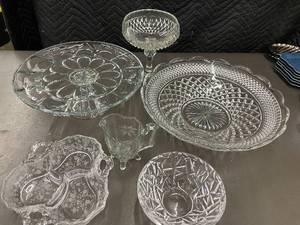 lot 56 image: Set of 6 Vintage Cut Glass Serveware Pieces