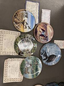 lot 57 image: Collection of 6 Limited Edition Wildlife Porcelain Plates with Certificates