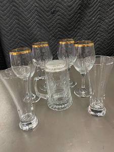 lot 74 image: Set of 4 Gold rimmed Wine Glasses and Personalized Glass Beer Stein and 2 glasses