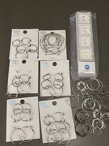 lot 77 image: Collection of Assorted Hoop and Stud Earrings