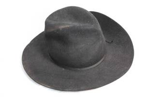 lot 8 image: Vintage Black Cowboy Hat with Red Interior, Size 7 14
